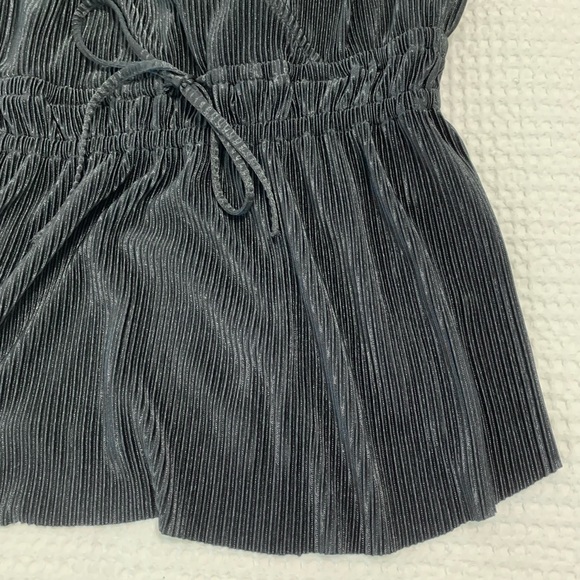 NWT Abercrombie & Fitch Black Satin Pleated Tie Front Cami | Size S - Picture 10 of 15